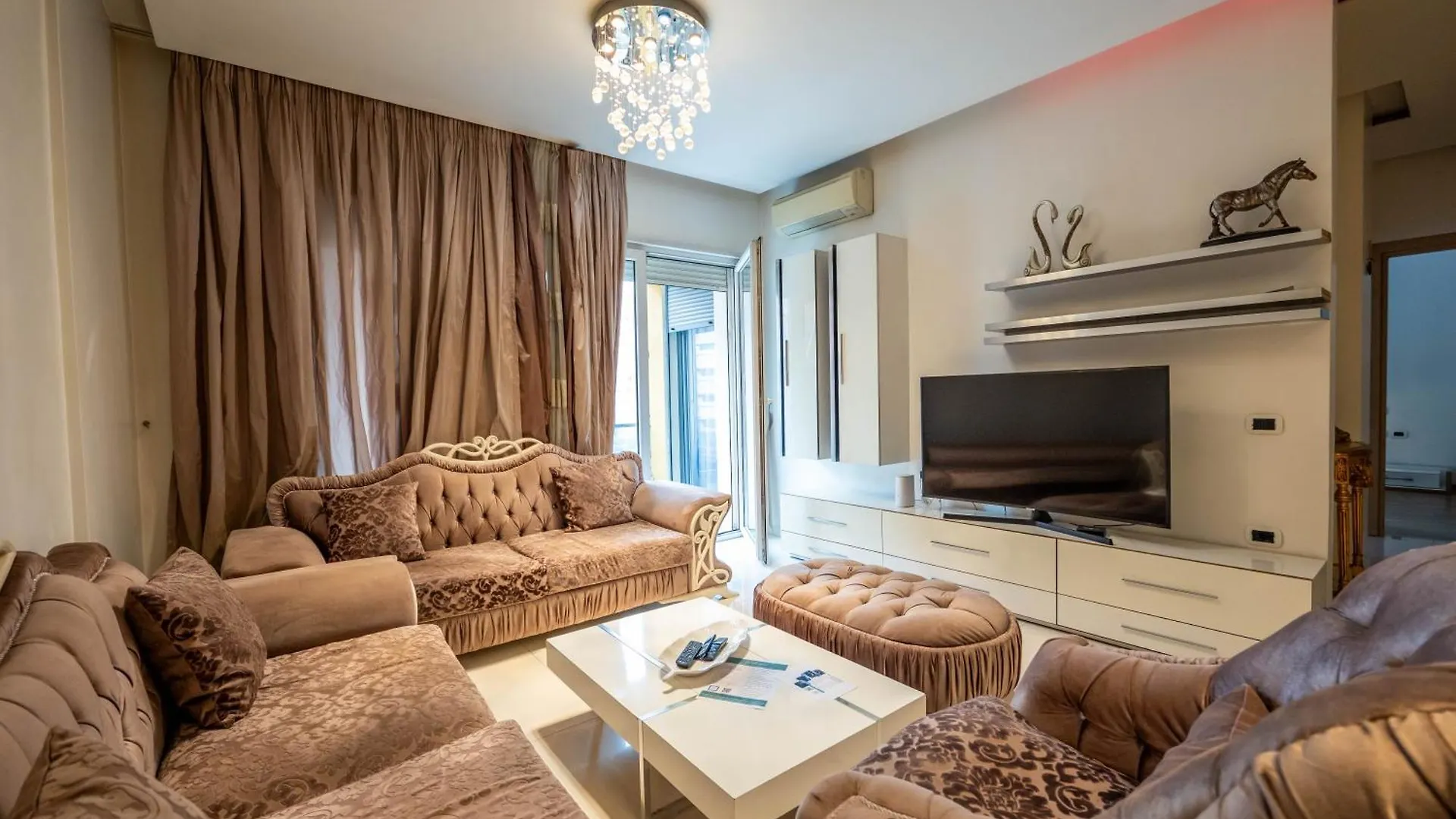 Tirent Apartment-Spacious 2-Bedroom Stay In Delijorgji Tirana