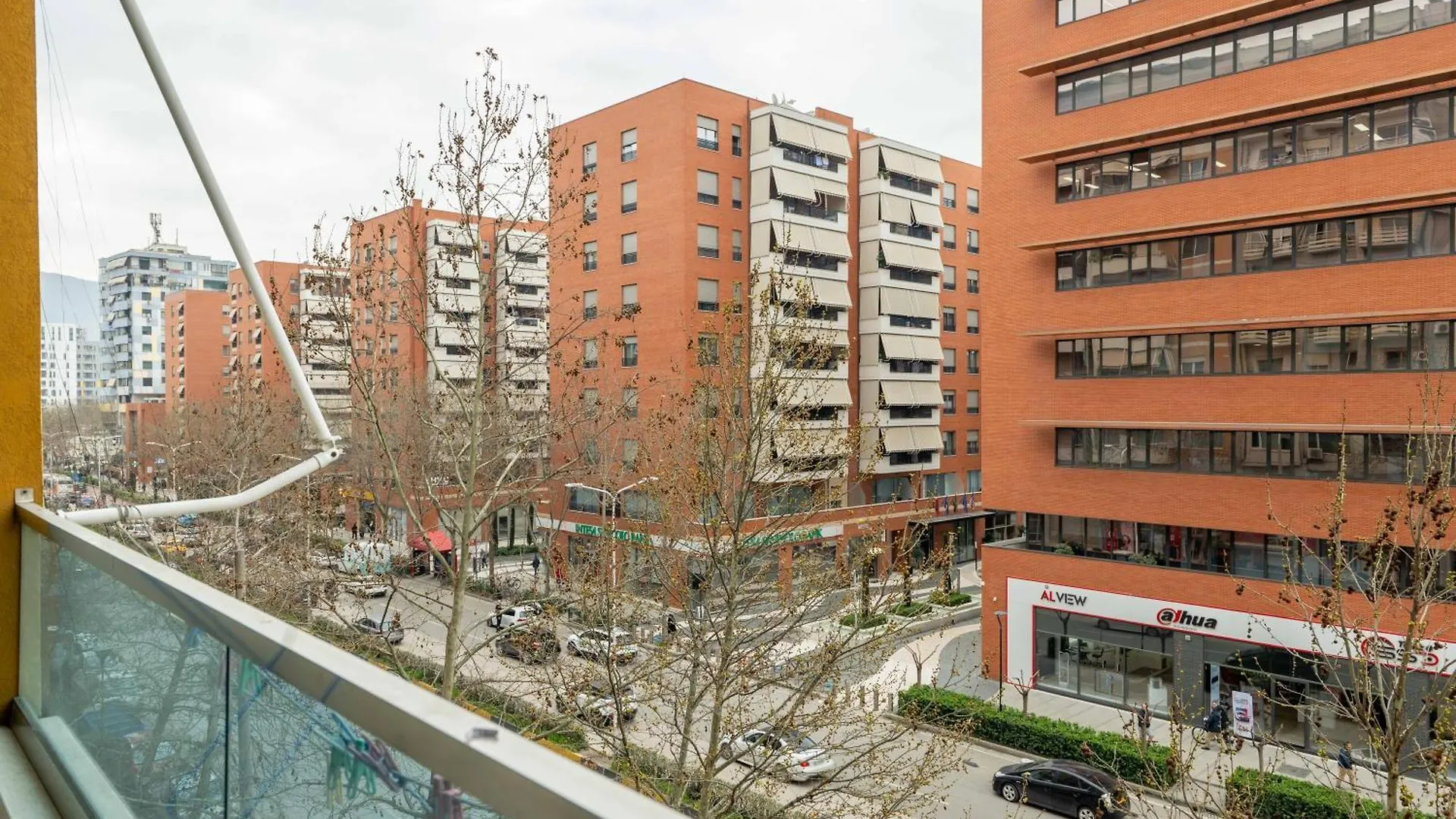 Tirent Apartment-Spacious 2-Bedroom Stay In Delijorgji Tirana Apartment