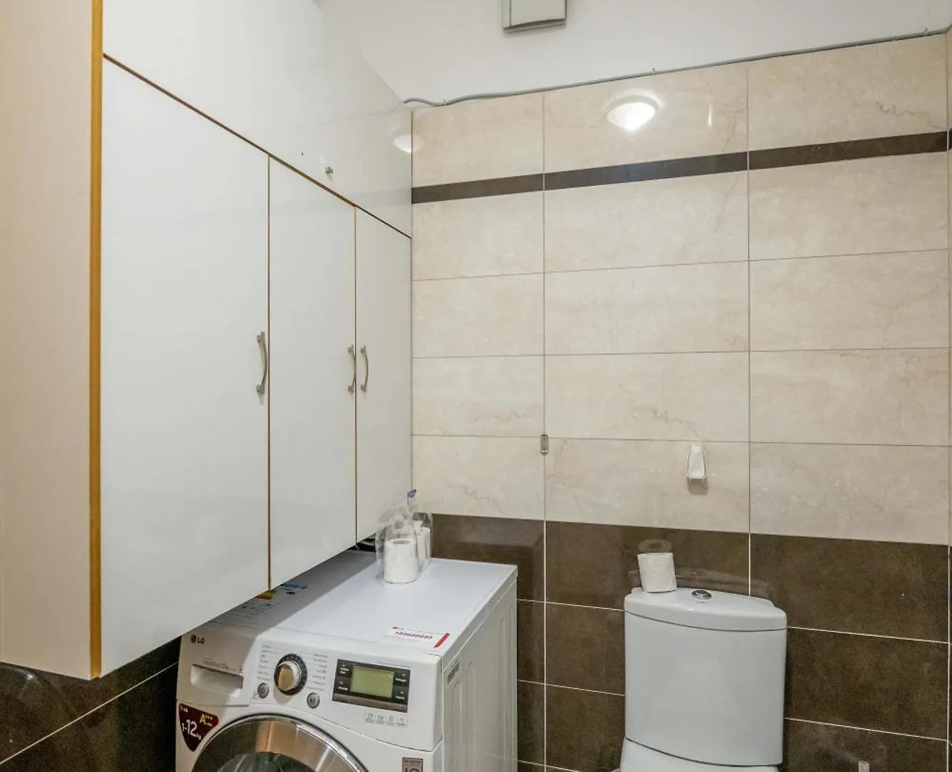 Tirent Apartment-Spacious 2-Bedroom Stay In Delijorgji Tirana